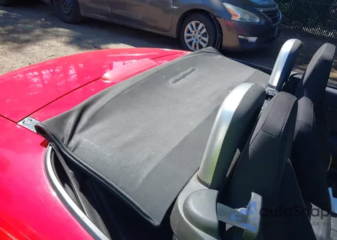 2006 Mazda Mx-5 Touring из США, поврежденный, VIN JM1NC25F460105834